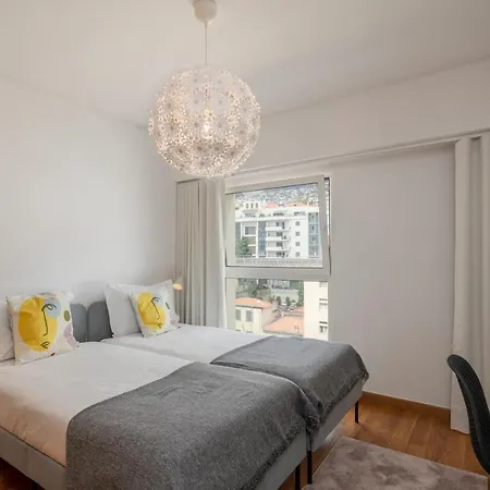 Santa Luzia Ii By An Island * Funchal (Madeira)